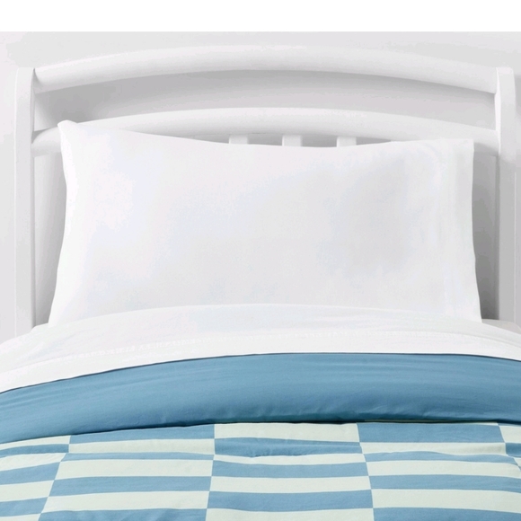 Pillowfort Bedding Pillowfort Toddler Kids Comforter Checker Poshmark